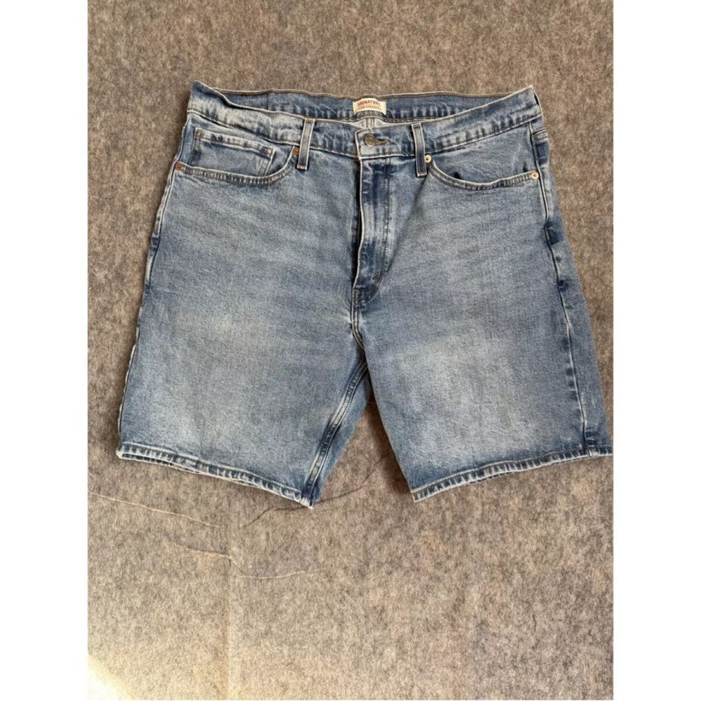 Signature by Levi Strauss & Co. Denim Shorts Men's‎ Size 36 Blue Cotton Stretch